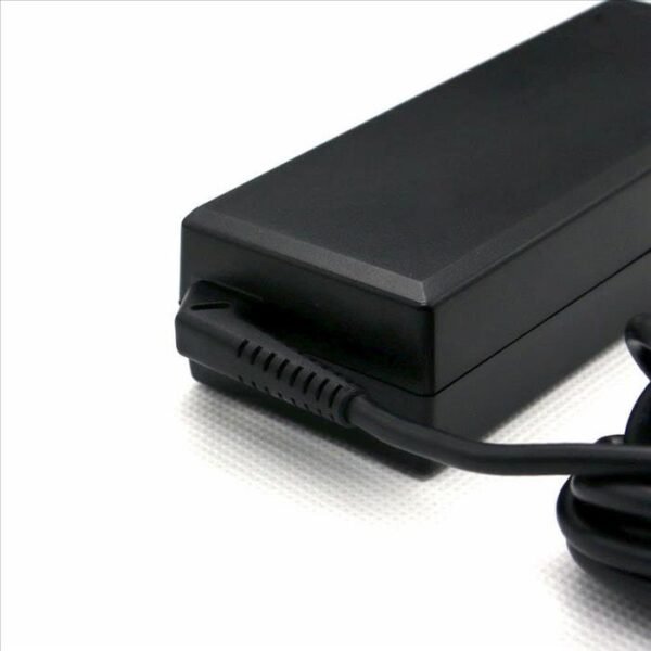 Cargador Lenovo  90W 20V 4.5A pin 7.9*5.5 - Imagen 3